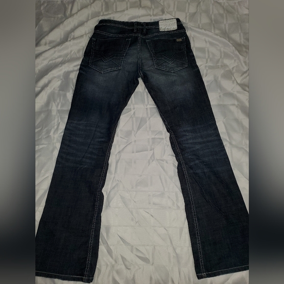 Men's Designer Jeans - Picture 2 of 2